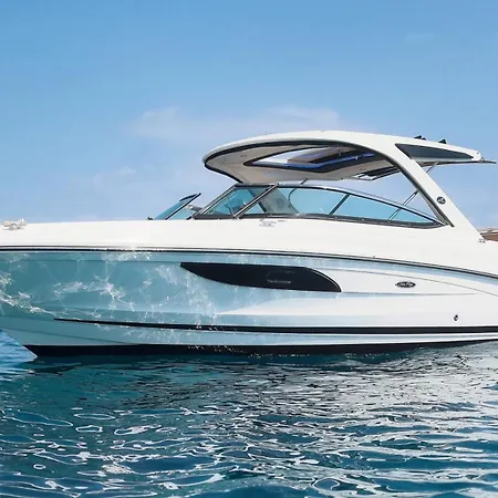 Hotel en barco 2 Hrs Private Cruise On Sea Ray 350 Slx